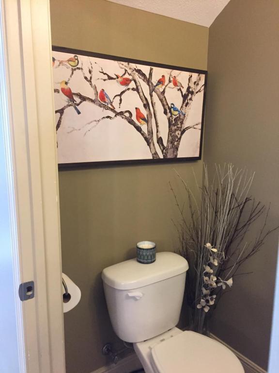 Photo - 1720 Mignonette Ln