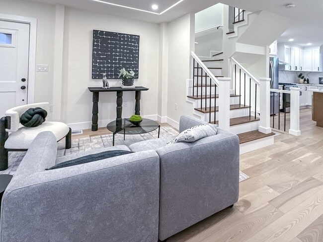 Photo - 469 Washington Ave