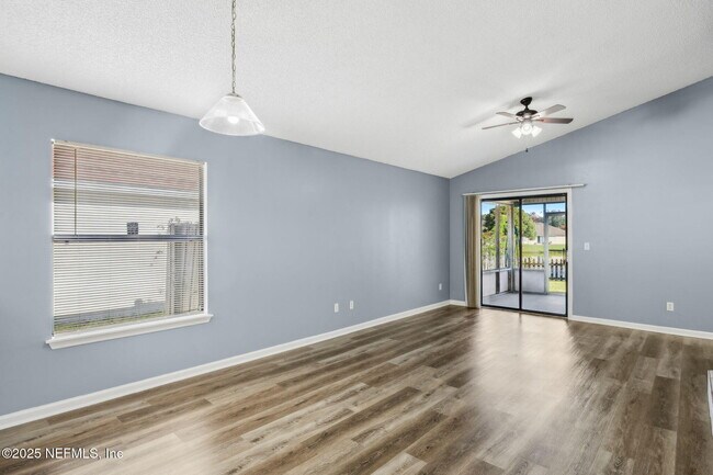 Photo - 8047 Beaver Creek Dr