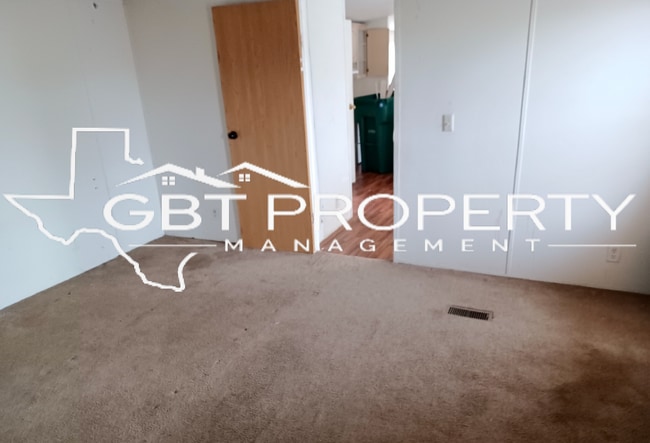 Photo - Single Wide Casa