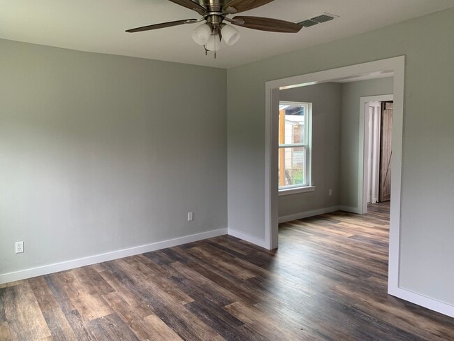 Photo - 610 Caddo St
