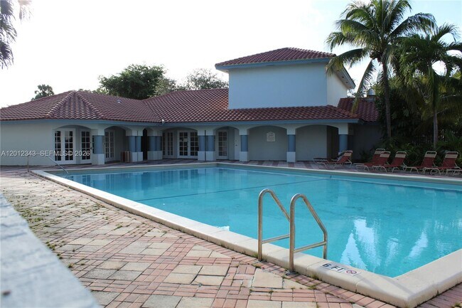 Building Photo - 8305 SW 152nd Ave Unit A-303
