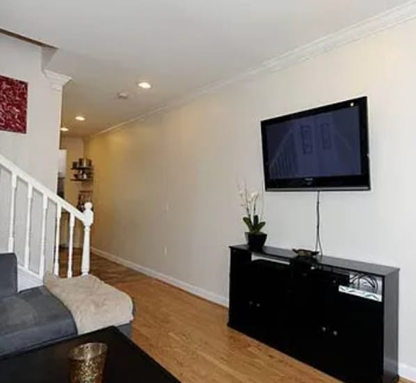 Photo - 1012 7th St SE