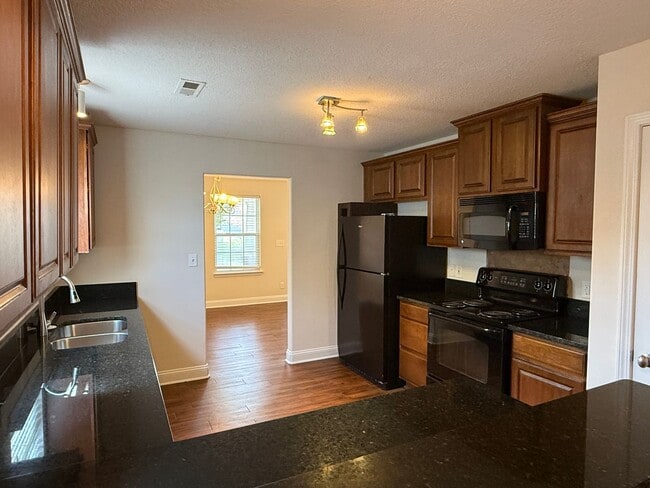 Photo - 7516 April Mist Trail