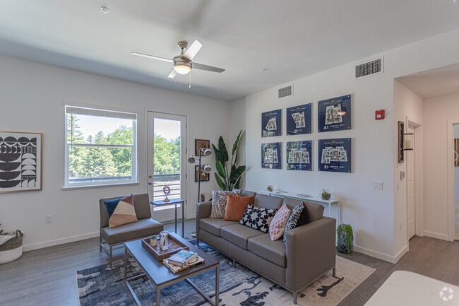 1HAB, 1BA - 700 ft²