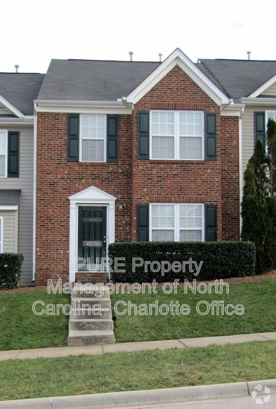 Building Photo - 18554 Oakhurst Blvd Rental