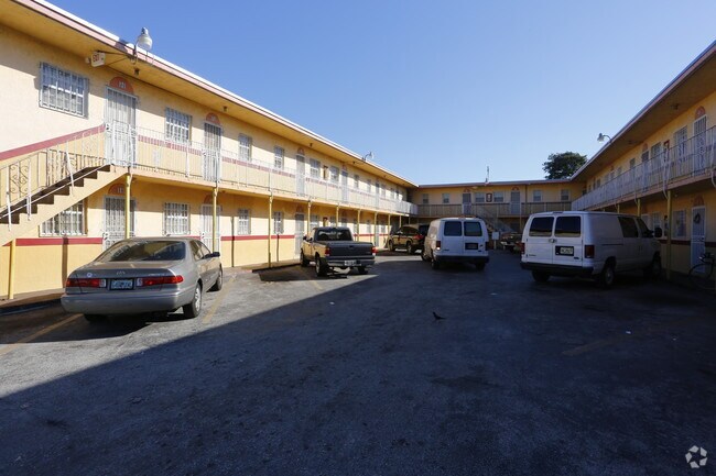 Photo - Tapia Brothers I