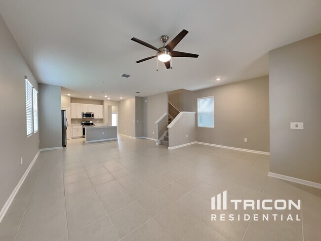 Photo - 734 Squire Ave