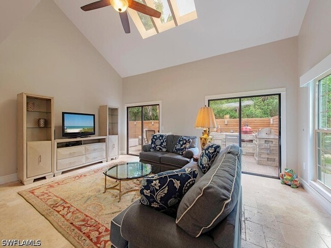 840 Meadowland Dr