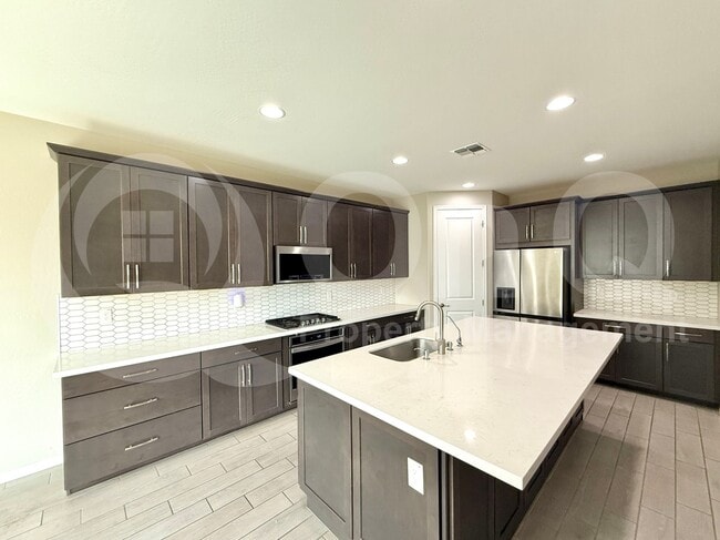 Building Photo - 5542 N 107th Ln Rental
