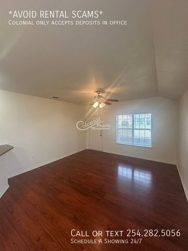 Photo - 3204 Baldwin Loop Unit B