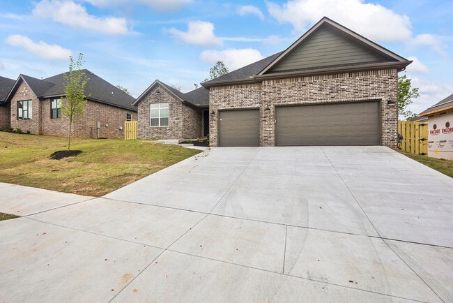 Photo - 1509 Padova Ave