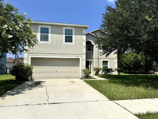 Large 4 Bedroom Home w/ Fresh Paint, New A... - Large 4 Bedroom Home w/ Fresh Paint, New A...