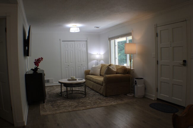 Photo - 107 Cori Dr