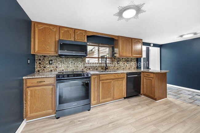Photo - 3185 Shimmons Rd