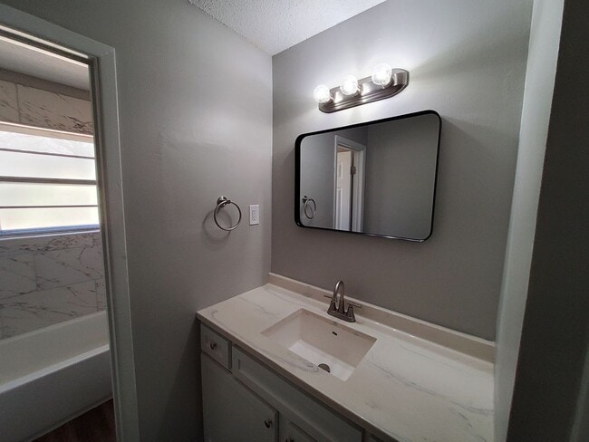 Photo - 5286 Broken Oak Dr