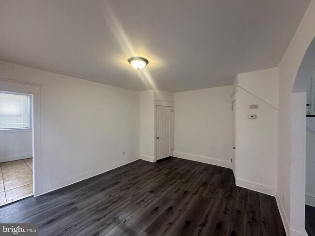 Photo - 1613 Edgmont Ave