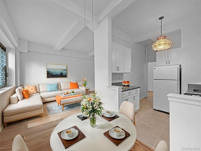 Building Photo - 3616 Henry Hudson Pkwy Unit #1FN