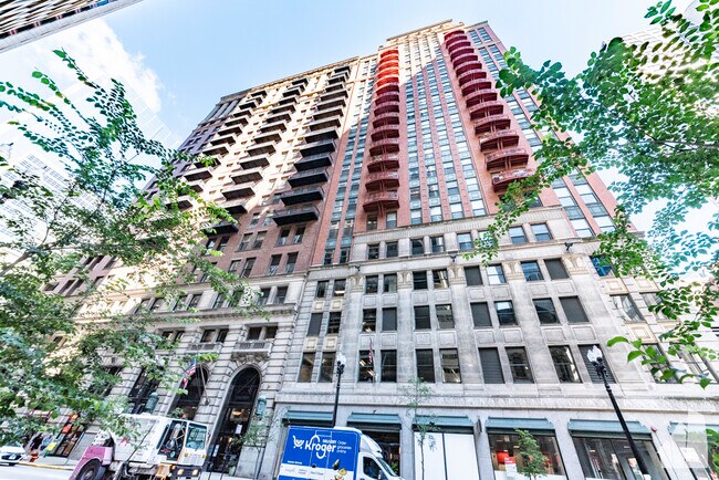 Photo - 208 W Washington St Apartments Unit 1911