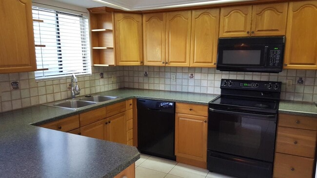 Photo - 11868 Sturbridge Ln
