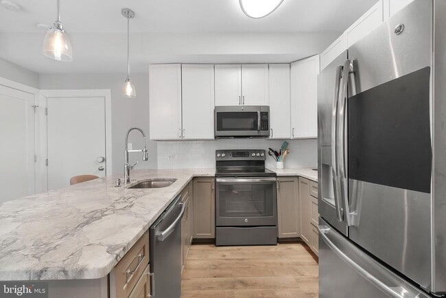 Photo - 1340 Nicholson St NW Unidad 4