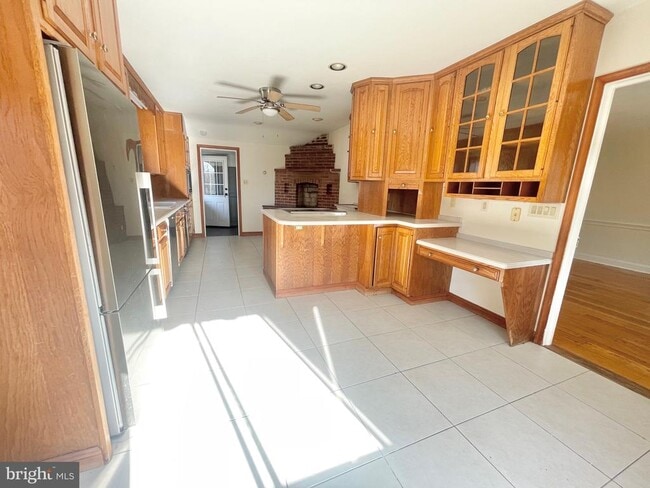 Building Photo - 4925 West Chester Pike