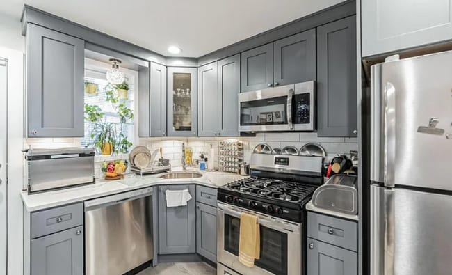 Photo - 2632 Gerritt St