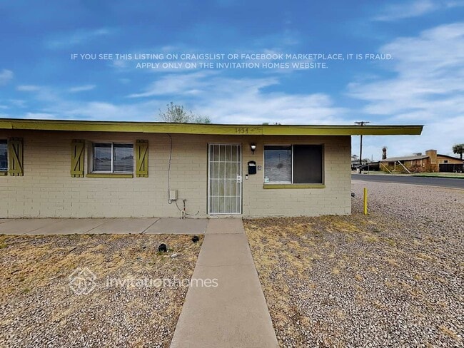Building Photo - 1434 E Dana Ave Rental
