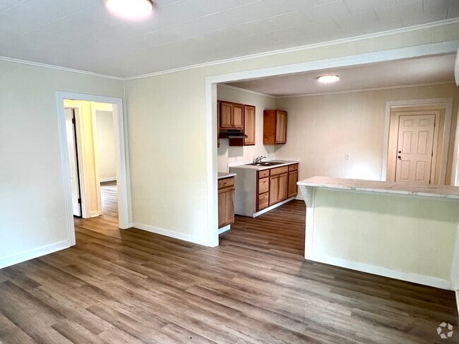 Building Photo - 1521 E Sullenberger Ave Rental