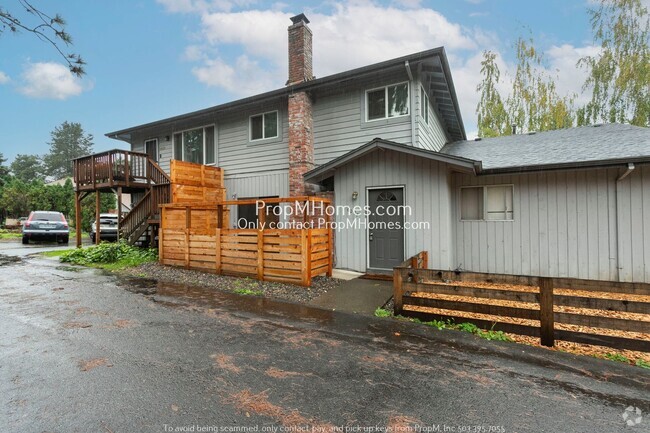 Building Photo - Charming 2 Bedroom in the Highland Neighbo... Unit 6097 Rental