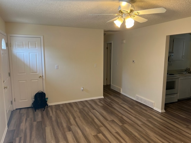Photo - Spacious and Charming Lakewood Home with HUGE yard!