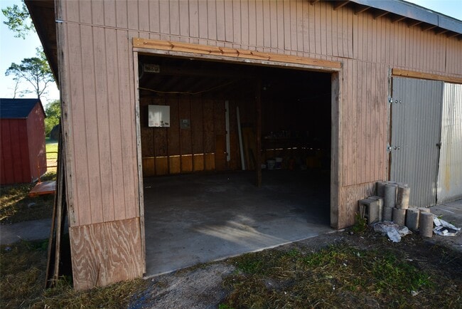 Photo - 11831 FM1764