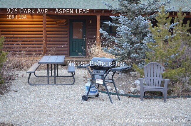 Photo - 926 Park Ave Unidad Aspen leaf