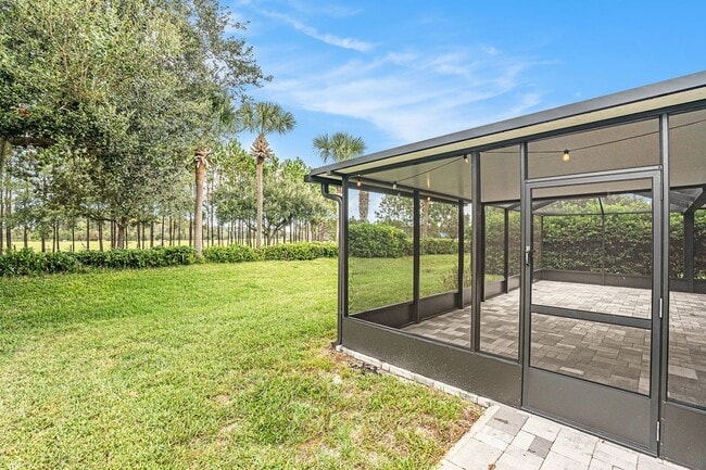 Photo - 2803 Winglewood Cir