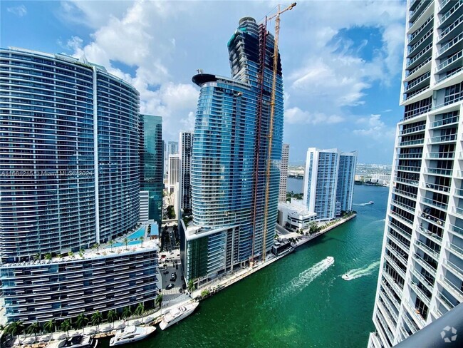 Building Photo - 475 Brickell Ave Unit 475 Brickell Ave # 37-15 (A11681215) Rental