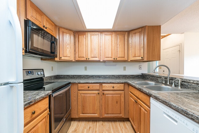 Photo - 9010 Zephyr Ct