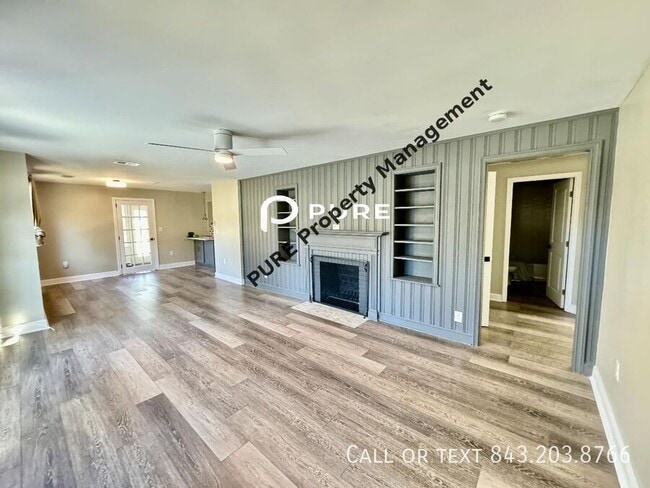 Photo - 842 White Oak Dr