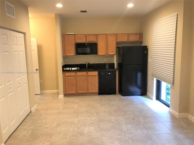 Photo - 11841 SW 235th St Unit 0