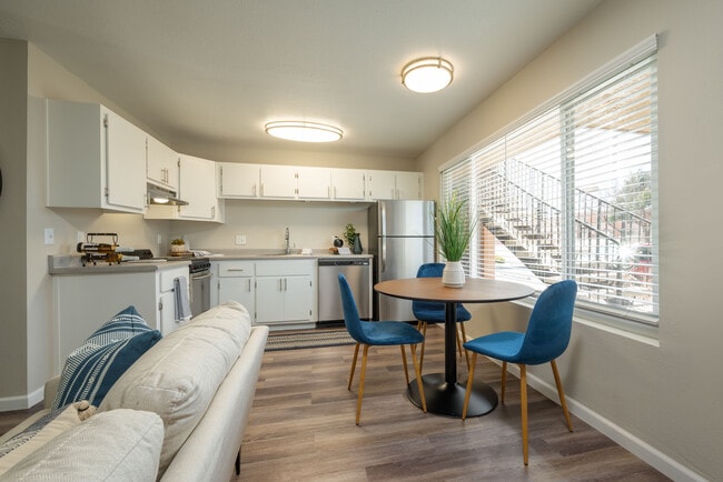 Photo - Dakota Canyon