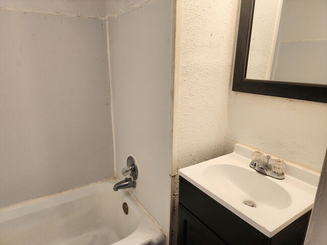 Photo - All Bills Paid! Unidad 4