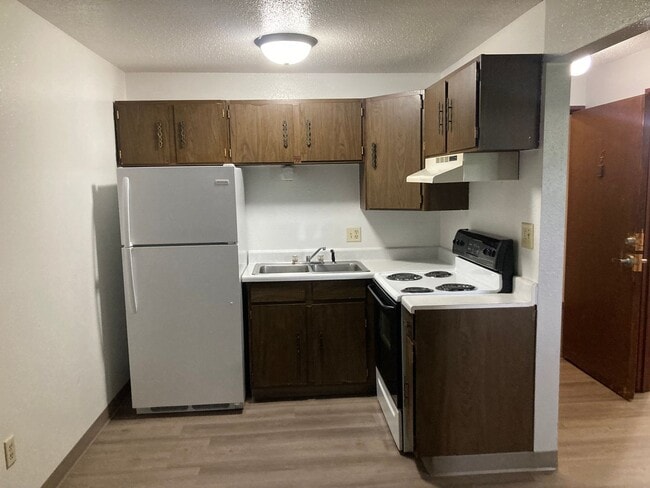Building Photo - 406 17th St NW Unit Apt 4