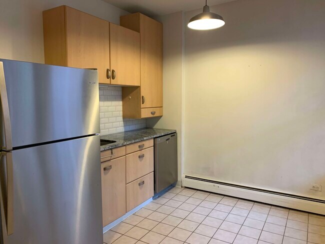 Photo - 1936 N Hudson Ave Unit UCH