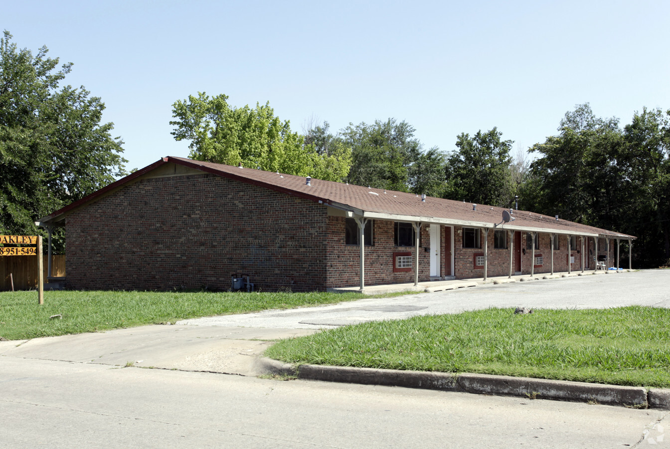 Oakley Apartments - Oakley Apartments