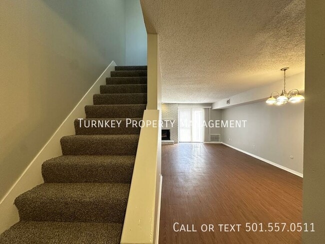 Photo - 1700 Sanford Dr Unit 4