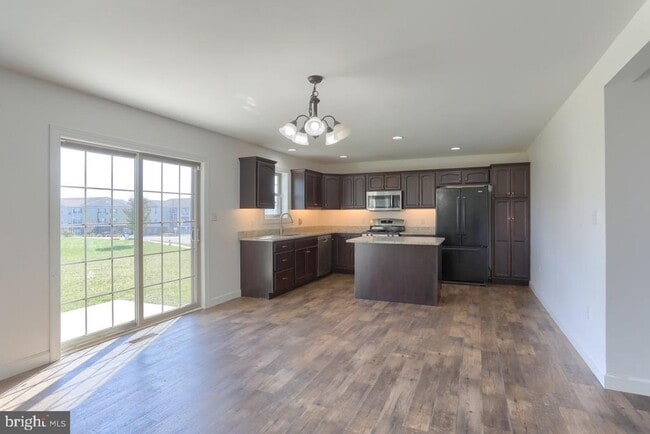 Photo - 100 Bamboo Wy