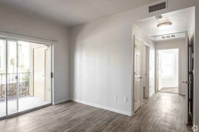 Cuestas-Apartment-Homes-(4)