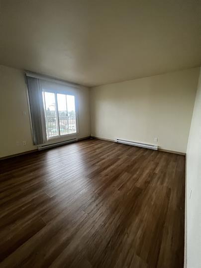 Building Photo - 8604-8687 Ave