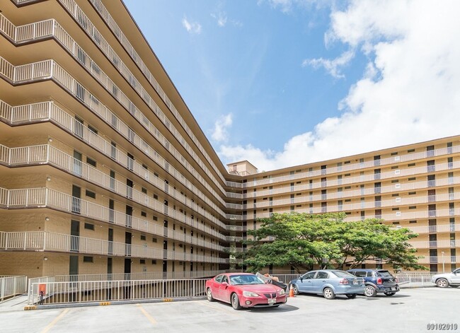 Photo - 3br/2ba/2pkg Condo in Waikalani Woodlands ...