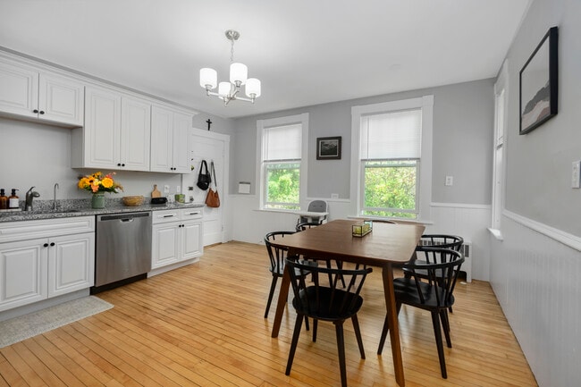 Photo - 71 New Boston Rd