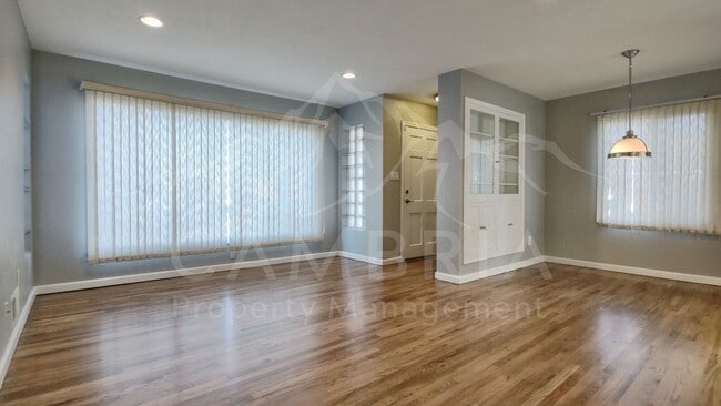 Photo - Beautiful 4 Bedroom Home in Sugarhouse